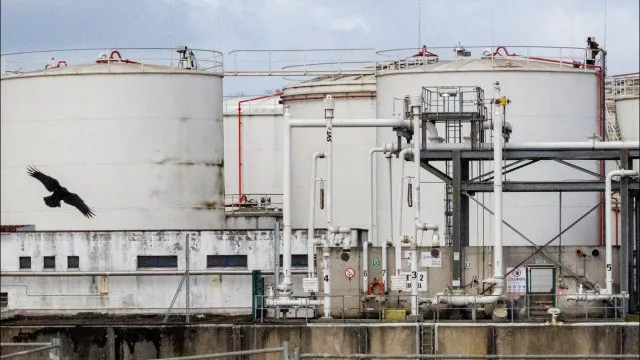 cotacao-do-brent-sobe-quase-5%-apos-exigencias-do-irao-aos-eua