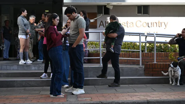 sismo-na-colombia-deixa-hospitais-sobrecarregados-e-leva-a-recolher-obrigatorio