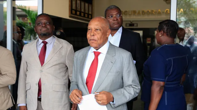 higino-carneiro-vai-ao-supremo-por-caso-da-sua-gestao-como-governador