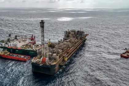 petroleiros-pedem-petrobras-mais-estatal-e-menor-repasse-a-acionistas