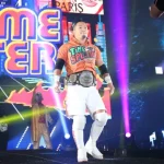 lutador-de-wrestling-yujiro-kushida-cai-no-golpe-da-fruta-em-visita-ao-mercadao-de-sp