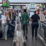 setor-de-servicos-fica-estavel-em-junho-e-sobe-2%-no-1o-semestre