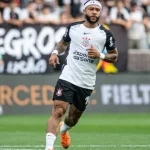 memphis-deixa-corinthians-com-3-tacas,-20-gols-e-ano-de-2026-discreto
