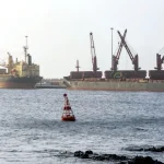 ‘mare-negra’-em-oma-causada-por-petroleiro-da-‘frota-fantasma’-russa