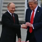 ucrania:-um-ano-apos-cimeira-trump-putin-no-alasca-guerra-intensificou-se