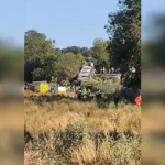 comboio-descarrila-no-reino-unido.-meios-de-emergencia-no-local