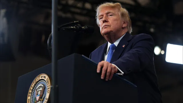 donald-trump-reitera-que-eua-tem-controlo-de-estreito-de-ormuz- 