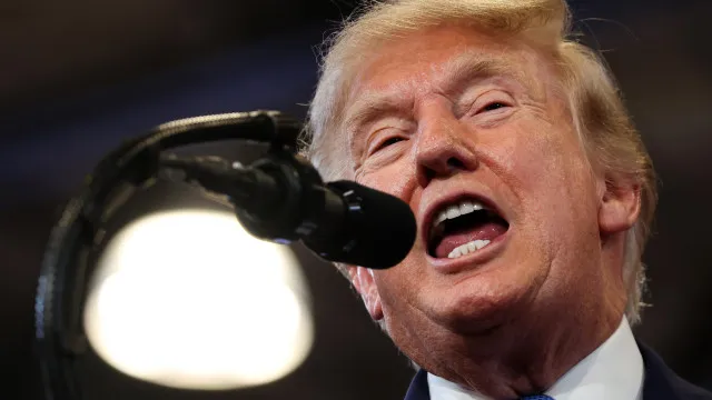 trump-confirma-novo-porta-avioes.-ira-substituir-o-uss-abraham-lincoln