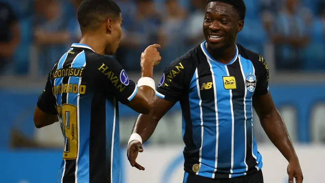 atletico-mg-poe-serie-invicta-a-prova-contra-gremio-pressionado-pelo-z-4