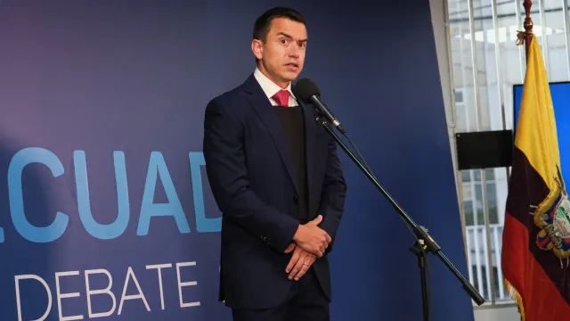 presidente-do-equador-comeca-visita-de-estado-de-oito-dias-a-china
