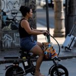 fenomeno-das-bikes-eletricas-e-tema-do-caminhos-da-reportagem