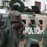 policia-usa-gas-lacrimogeneo-durante-marcha-do-anamola-em-quelimane