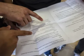 processo-de-digitalizacao-dos-exames-“esta-morto”,-acusa-pcp