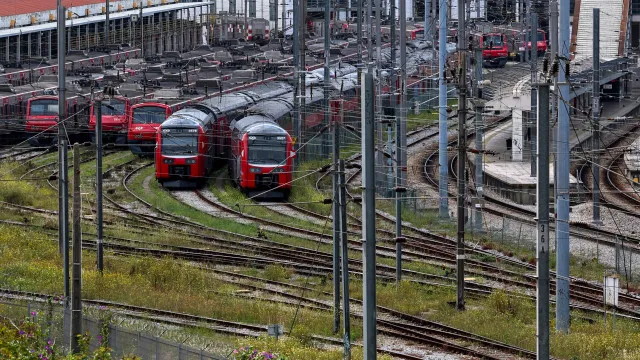 passe-ferroviario-verde-de-20-euros-chega-aos-urbanos-de-lisboa-e-porto