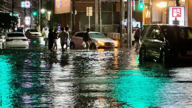 pelo-menos-13-mortos-apos-inundacoes-no-japao