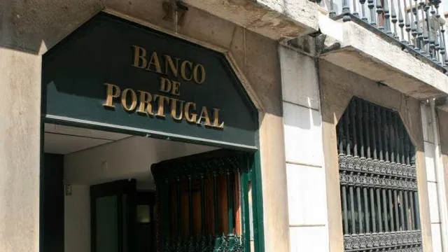 titulos-de-divida-sobem-4,3%-para-333,7-mil-milhoes-ate-julho