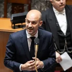 franca-expulsa-dois-diplomatas-iranianos-em-resposta-a-medida-de-teerao