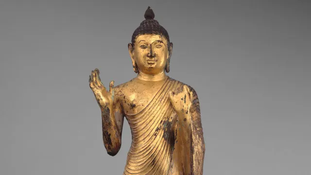 descobertas-no-sri-lanka-17-estatuas-de-buda-cobertas-de-ouro
