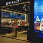 estee-lauder-passa-de-prejuizo-a-lucro-de-156-milhoes-no-ultimo-ano