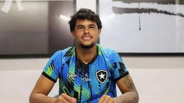 botafogo-afasta-bruno-samudio-pelo-segundo-jogo-consecutivo
