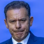 estado-paga-premio-de-55-milhoes-ao-dono-da-zara-para-reentrar-na-ren
