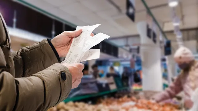 taxa-de-inflacao-acelera-para-2,9%-na-zona-euro-e-3%-na-ue
