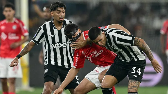botafogo-martela-e-vence-cienciano,-mas-nao-faz-milagre-e-esta-fora-da-sula