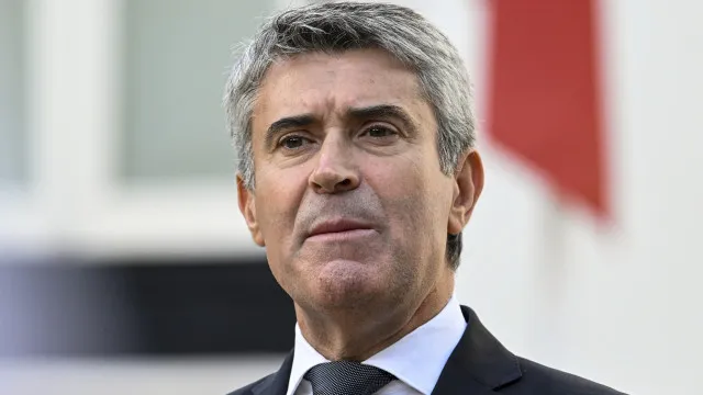 carneiro-diz-que-voltara-a-falar-sobre-secretas-com-montenegro-e-seguro