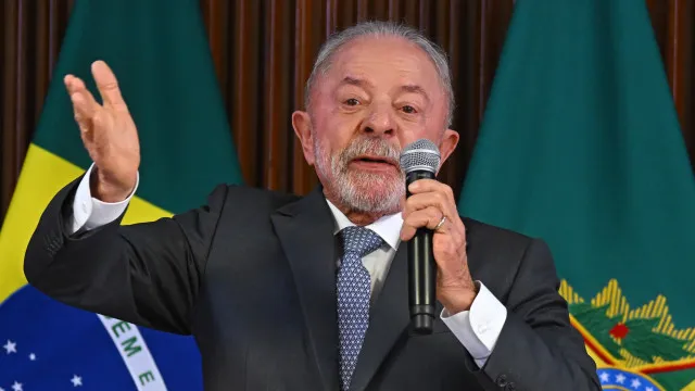 lula-telefona-a-trump-para-discutir-tarifas-e-crime-organizado