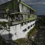 numero-de-mortos-no-sismo-na-colombia-sobe-para-321