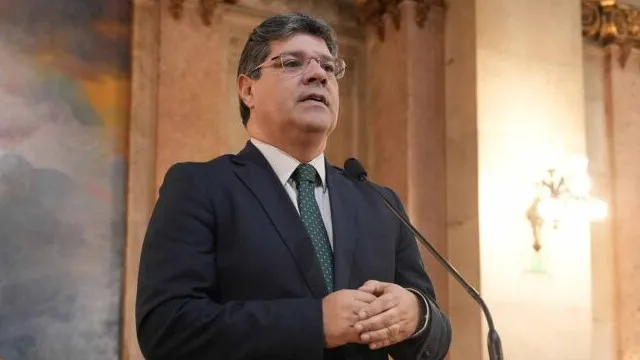 deputados-portugueses-em-kyiv-para-comemoracoes-do-dia-da-independencia