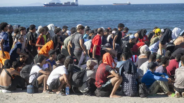 espanha-pede-ajuda-de-emergencia-a-ue-para-crise-migratoria-em-ceuta