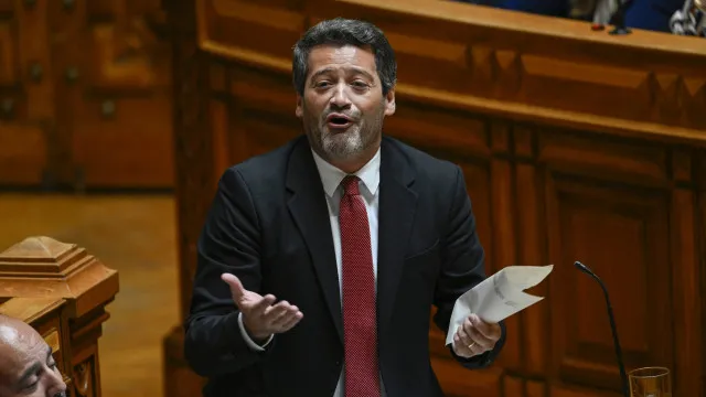ventura-acusa-governo-de-“roubar”-portugueses-nos-combustiveis