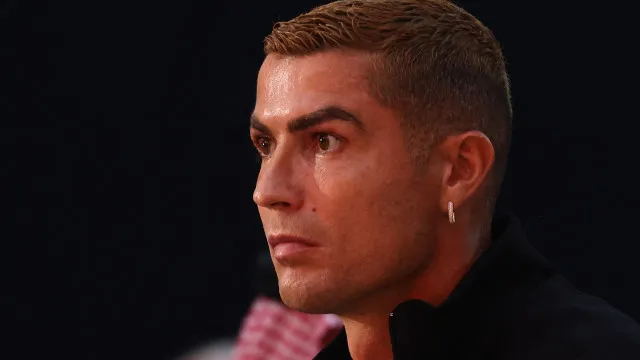 al-nassr-supera-expulsao-de-bento,-cr7-‘pistola’-e-vira-jogo-do-saudita