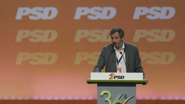 jose-eduardo-martins-avisa-governo-que-nao-pode-ser-contra-nuclear