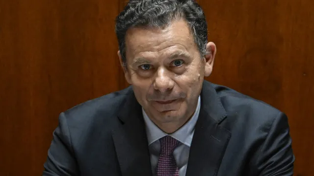 governo-e-“muito-paciente”-com-oposicao-que-“diz-muitas-asneiras”