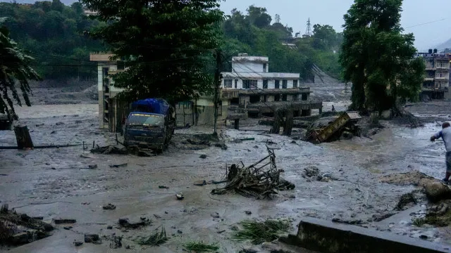 nepal:-mais-de-540-mortos-contabilizados-dos-dois-lados-da-fronteira