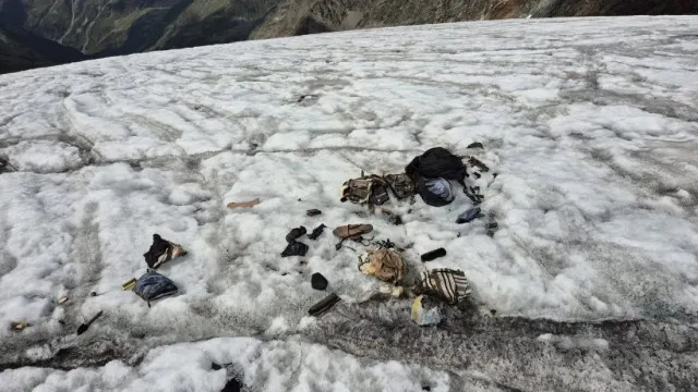 austria:-alpinista-recupera-equipamento-63-anos-apos-acidente-em-glaciar