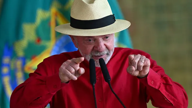 lula-e-flavio-bolsonaro-iniciam-propaganda-eleitoral-com-ataques-mutuos