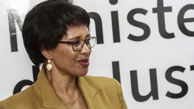 oposicao-cabo-verdiana-apoia-candidatura-presidencial-de-ex-ministra
