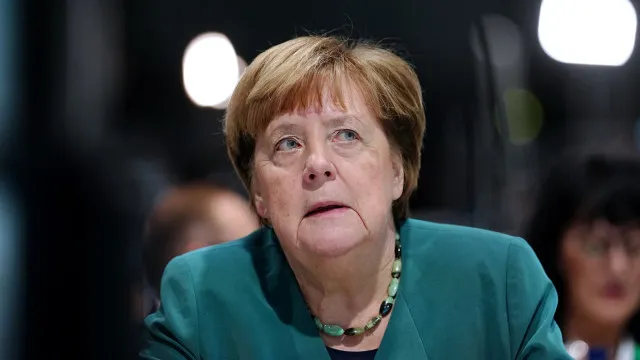 merkel-pede-para-“lutar-pela-democracia”-face-a-extrema-direita-na-alemanha