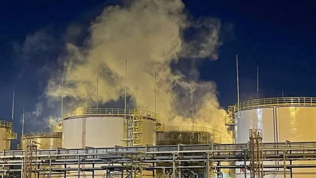 ataque-com-drone-provoca-incendio-em-refinaria-no-noroeste-da-russia