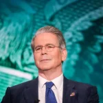 eua-planeiam-sancionar-outro-banco-para-travar-transacoes-com-teerao