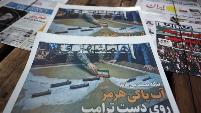 eua-confirmam-ataque-“de-precisao”-contra-iranianos-no-estreito-de-ormuz