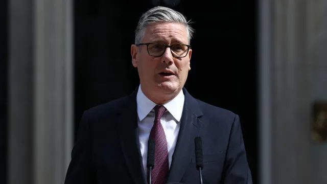 keir-starmer-renuncia-ao-mandato-de-deputado:-“e-o-momento-certo”