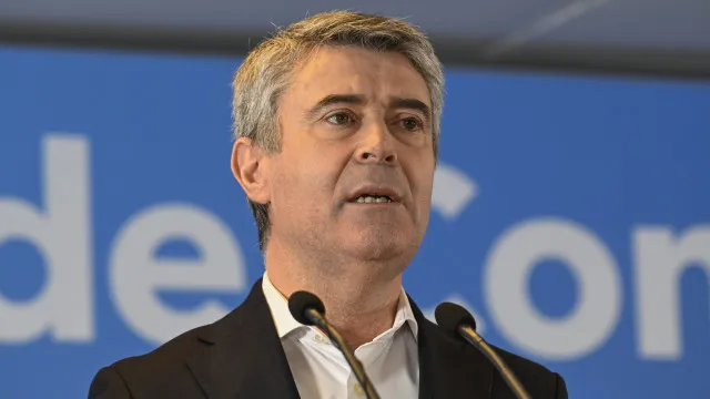 caso-luis-neves-“esta-a-degradar-a-autoridade-politica-do-estado”,-diz-ps