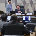 ajustes-no-texto-adiam-votacao-da-mp-da-“taxa-das-blusinhas”