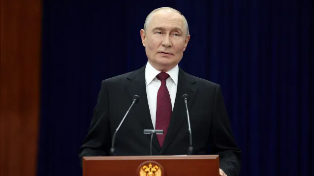 putin-rejeita-negociar-com-“terroristas”-apos-alerta-de-zelensky