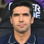 abel-ferreira-e-punido-com-dois-jogos-de-suspensao-por-chutar-microfone
