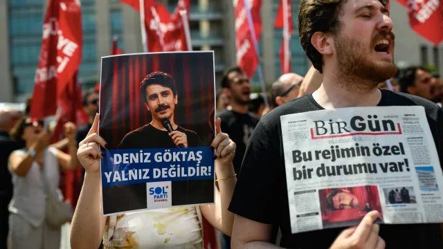 humorista-enfrenta-10-anos-de-prisao-por-insultar-presidente-da-turquia